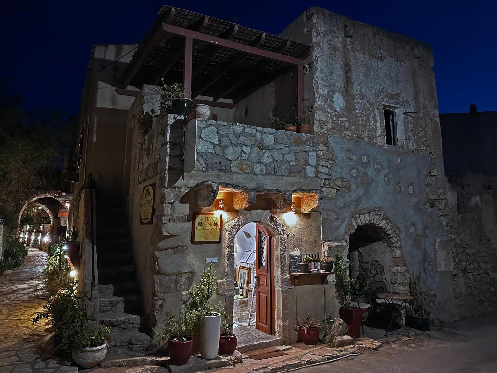 Milopotamos  Porfyrousa Traditional Hotel מראה חיצוני תמונה