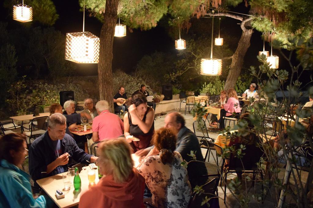 Milopotamos  Porfyrousa Traditional Hotel מראה חיצוני תמונה