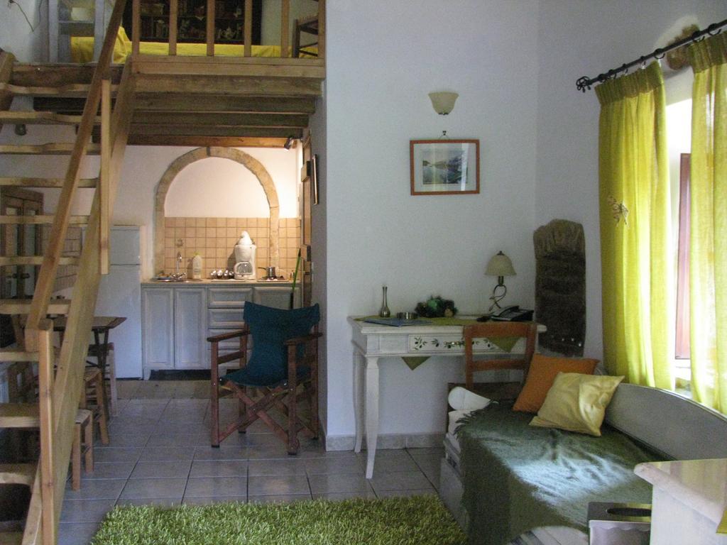 Milopotamos  Porfyrousa Traditional Hotel מראה חיצוני תמונה